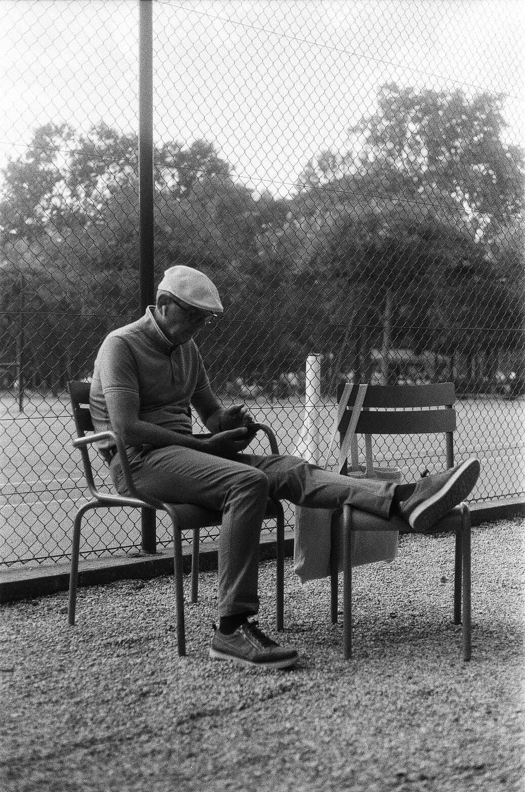 Barthelemy de Mazenod | People of Paris | Man reading in Jardin du Luxembourg