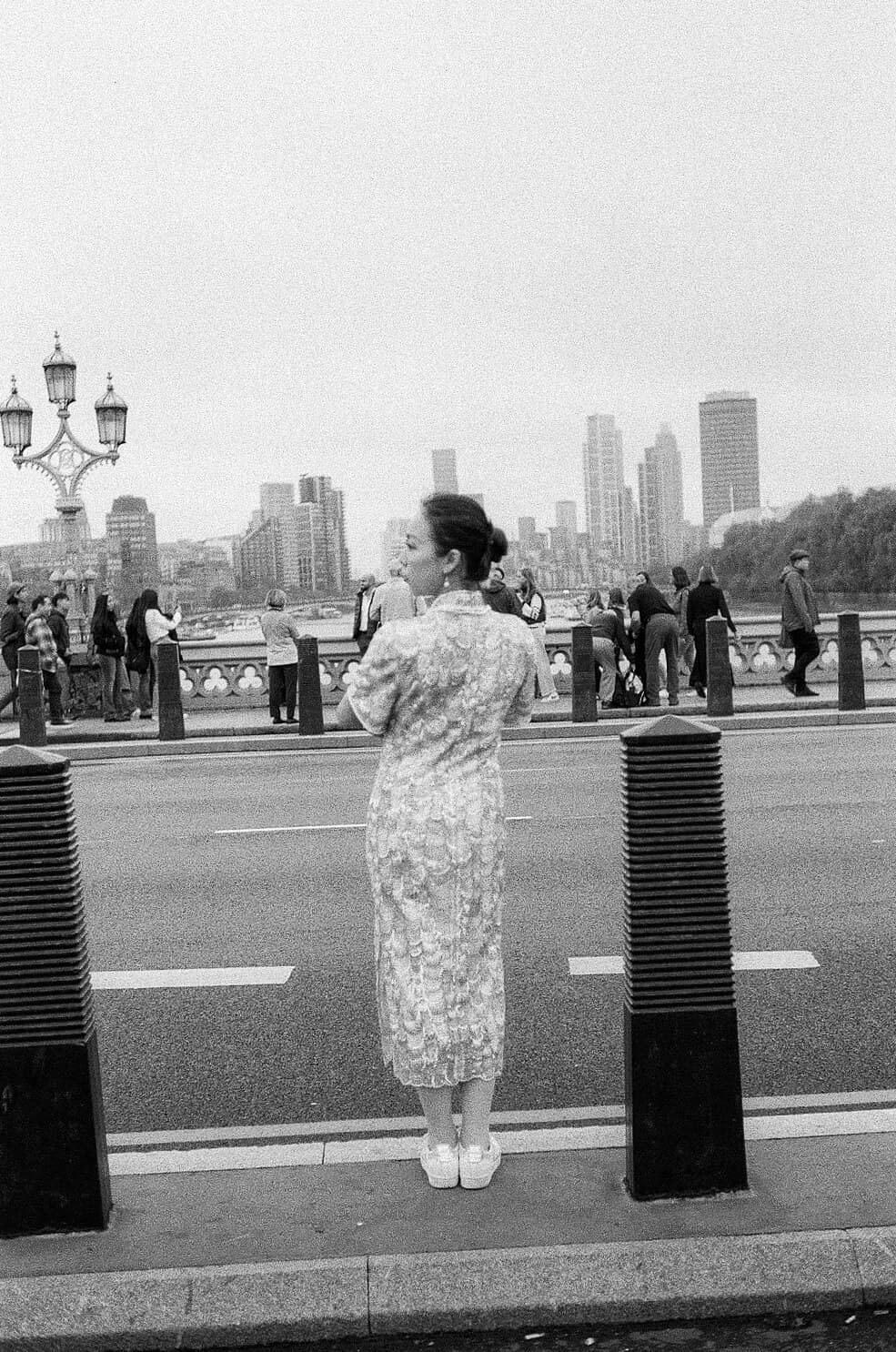 Barthelemy de Mazenod | Travel | A woman dressed in traditional Chinese clothes in the streets of London